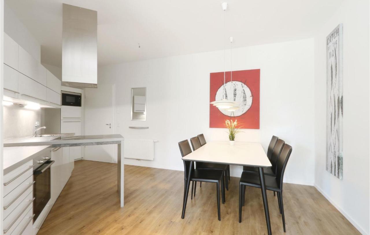 Cozy Apartment In Luebeck Travemuende With Sauna Екстериор снимка